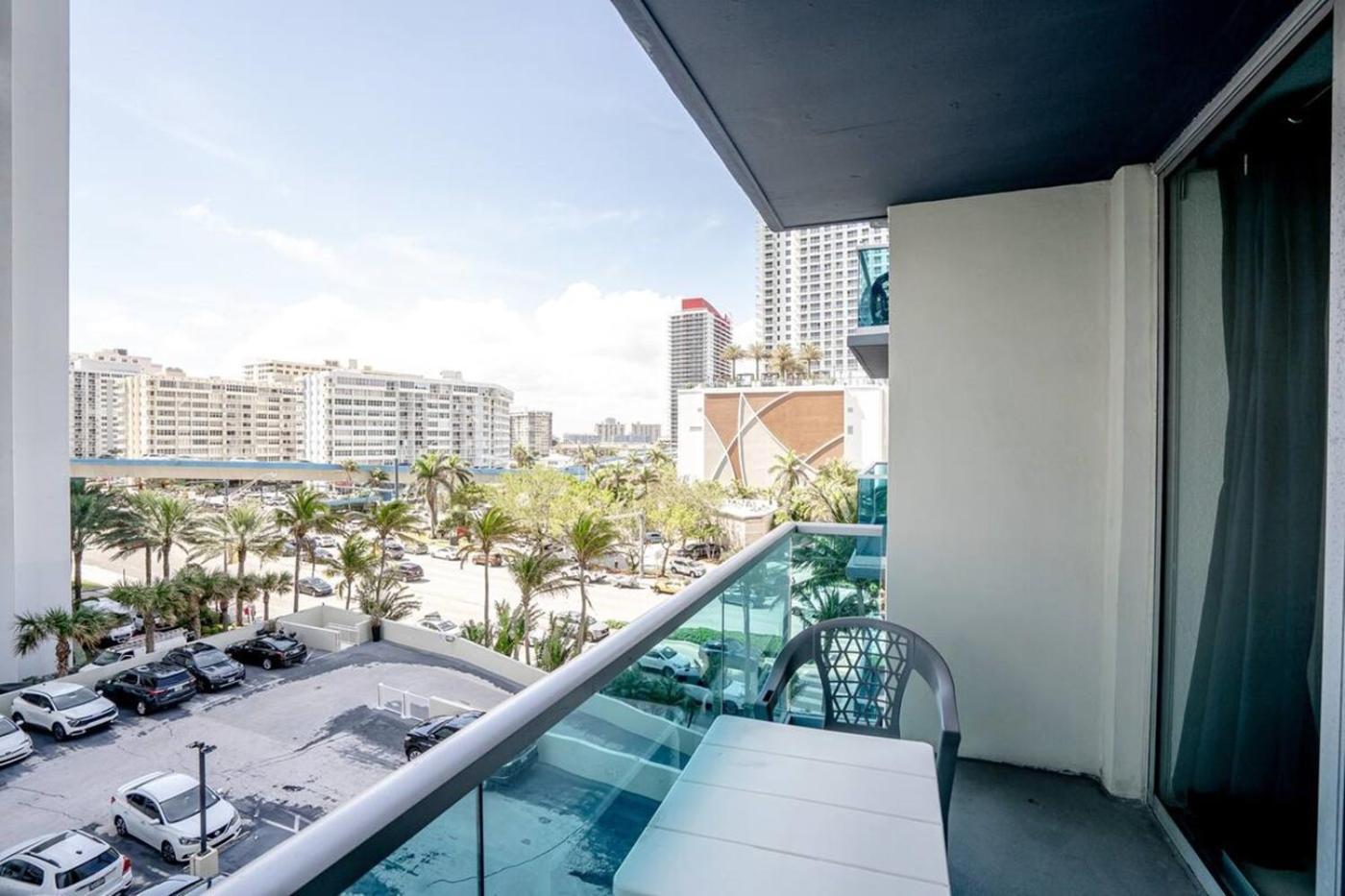 Sian Private Apartments Hollywood Zewnętrze zdjęcie